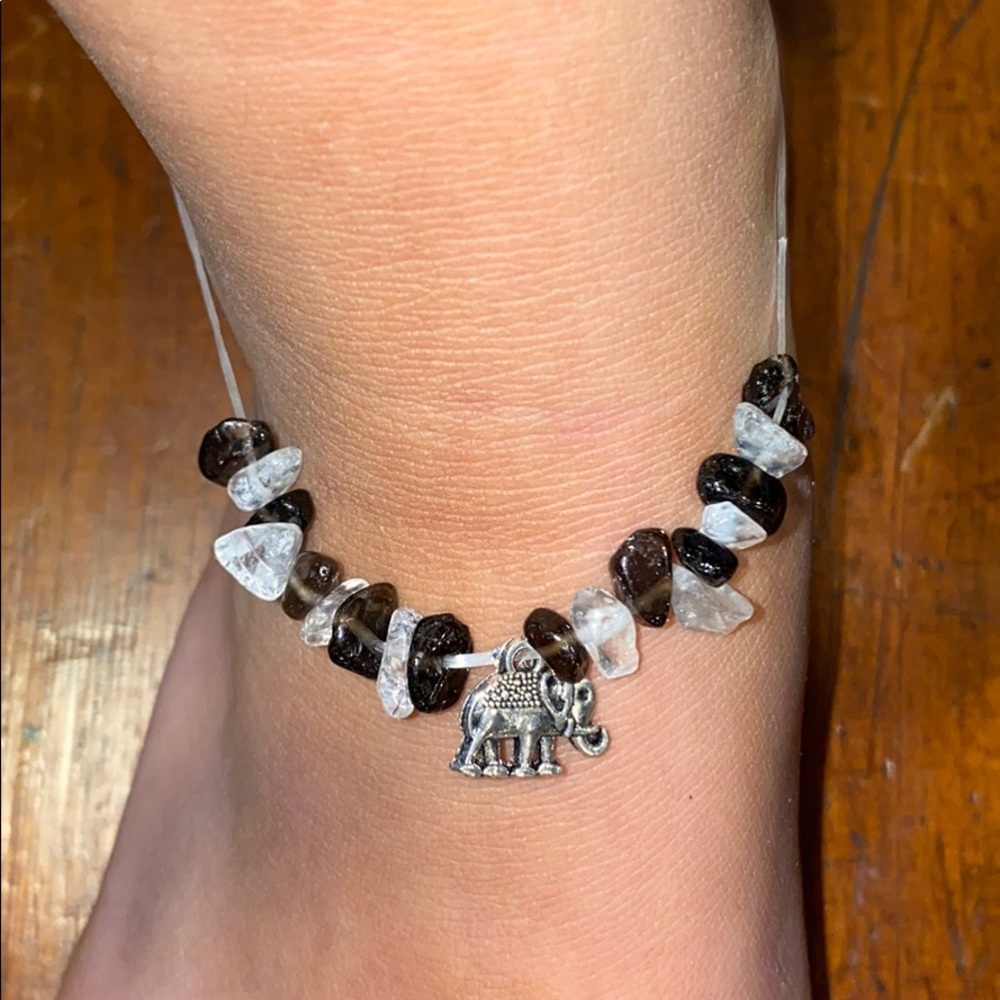 In the jungle the mighty jungle, anklet.